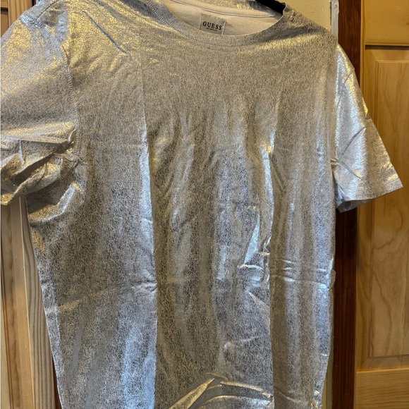 GUESS Metallic Silver Short Sleeve Tee - Picture 2 of 9